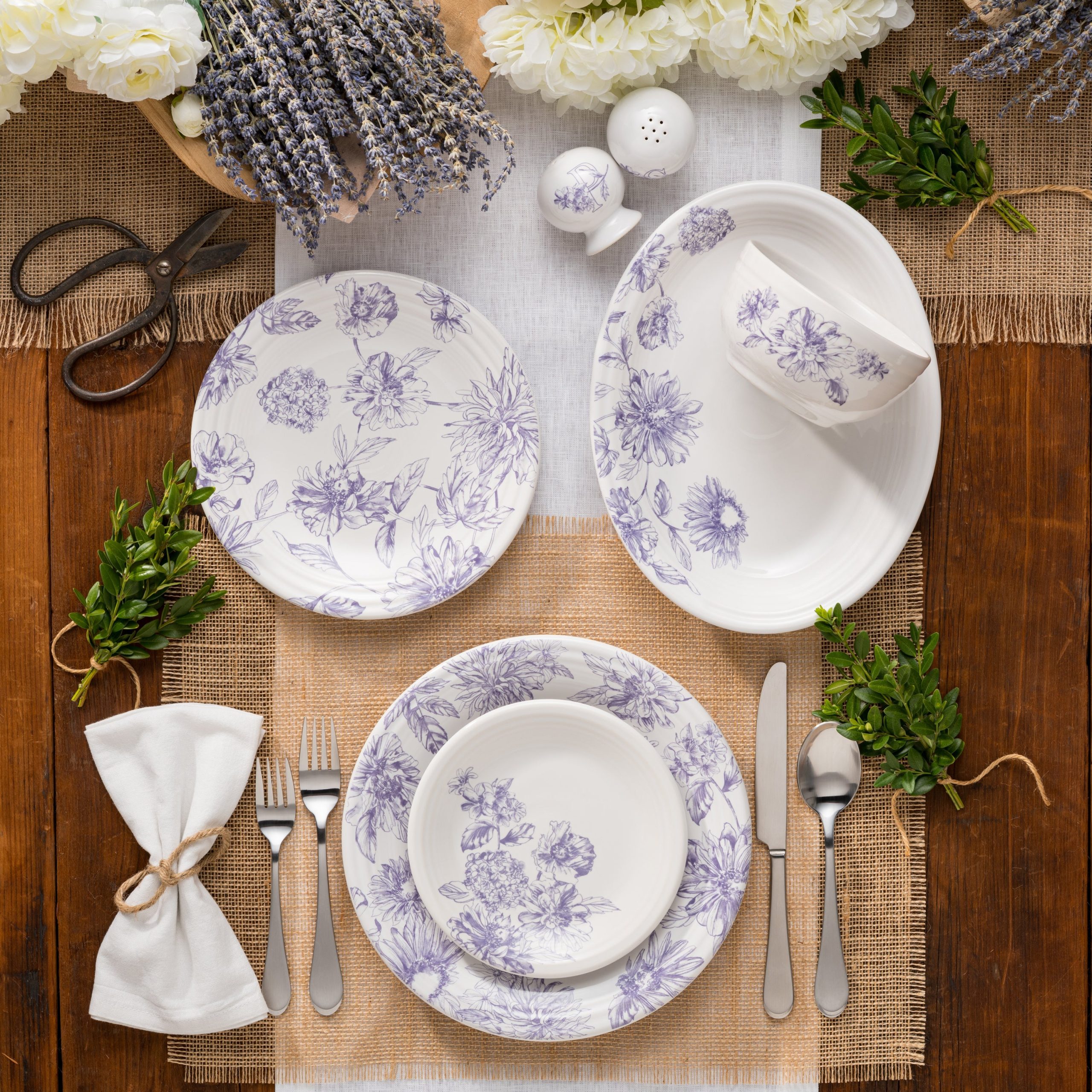 Fiesta Dinnerware - Botanical Floral Lavender Classic Rim 9 Inch Luncheon Plate - Image 3